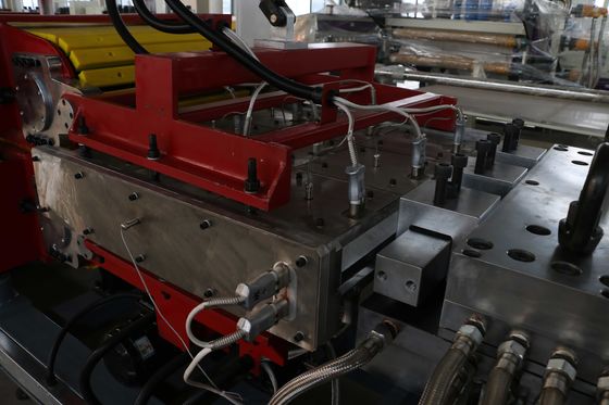 Linhas frias do PPS PPSU POM Engineer Plastic Sheet Extrusion do AUGE da barra do impulso